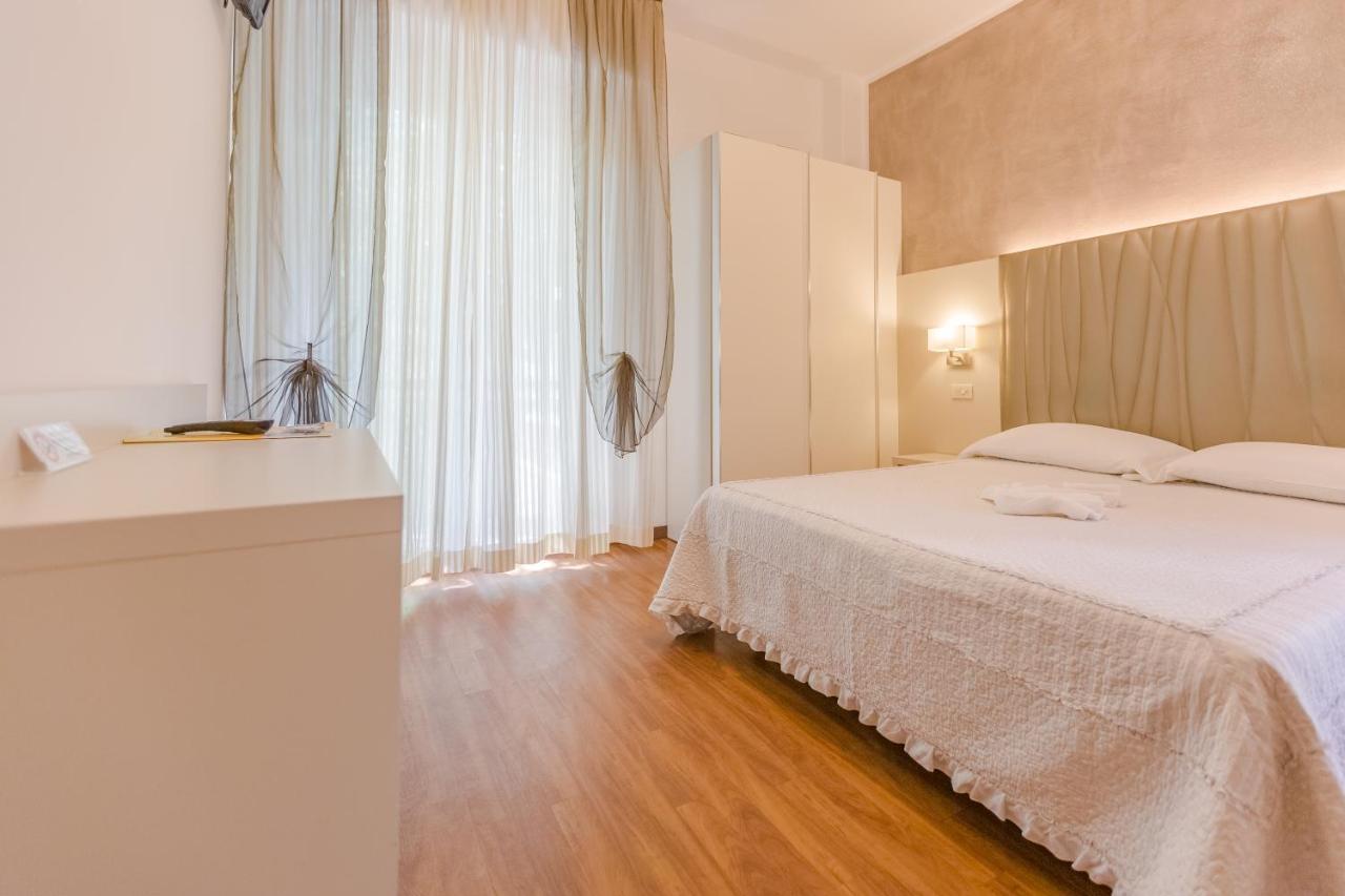 Hotel Bremen Rimini Eksteriør bilde