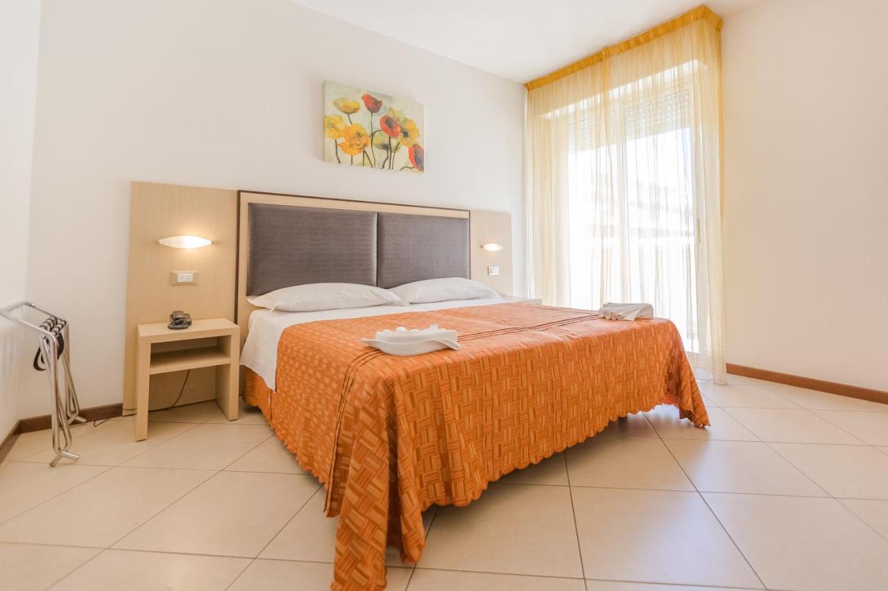 Hotel Bremen Rimini Eksteriør bilde